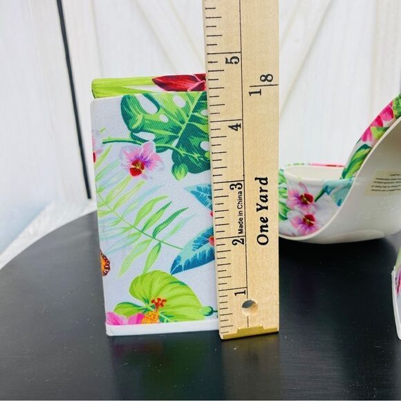 Torgeis Paradise Tropical Floral Flare Heel Mule Sandals White Multi 6.5 - Picture 11 of 11